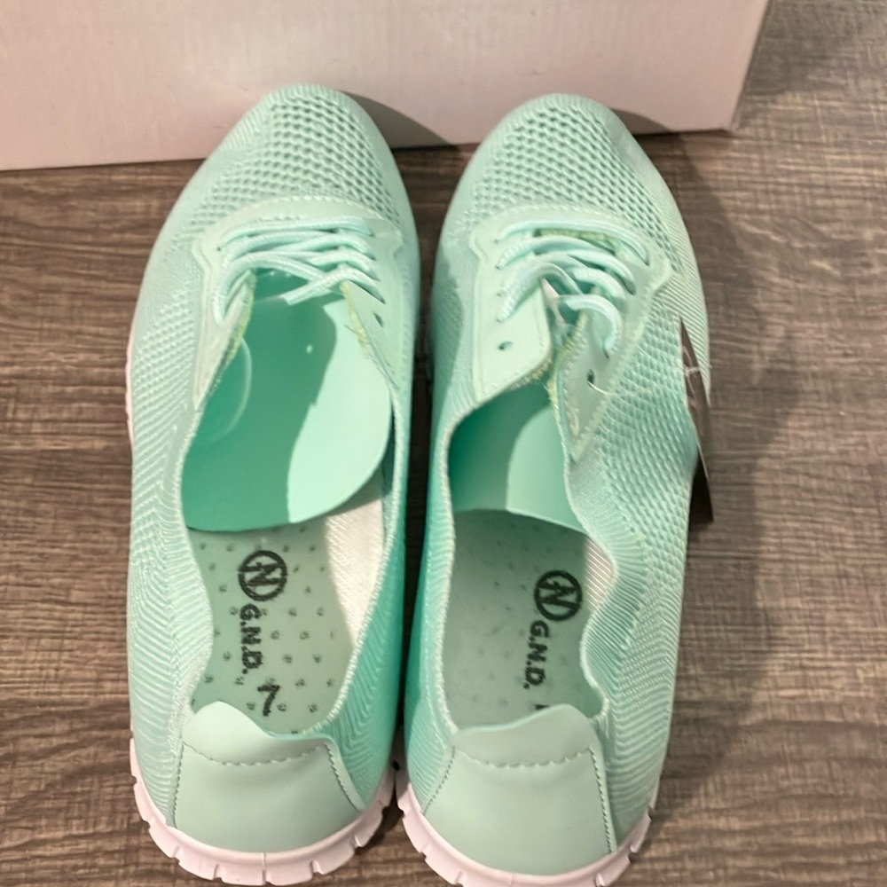 Women's Mint Sneakers - Picture 5 of 10